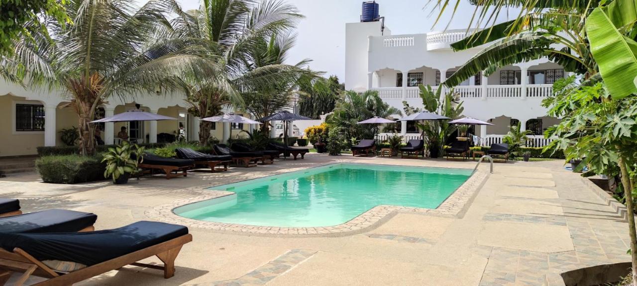 Dulaa Deema Residence Brufut Heights Tranquil Exterior foto
