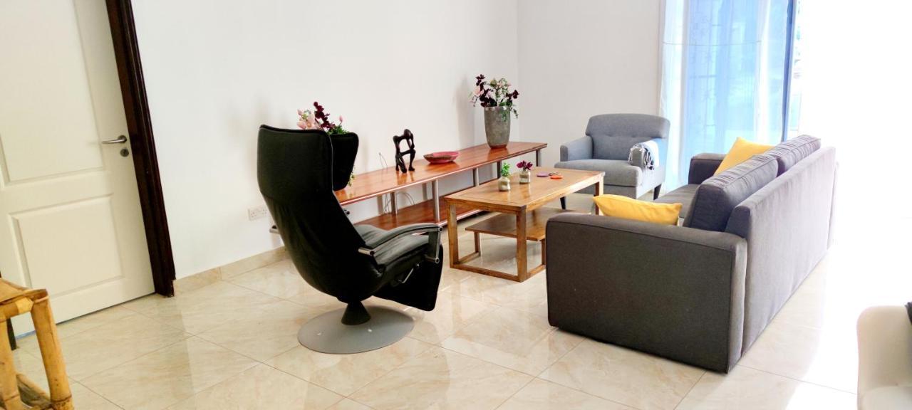 Dulaa Deema Residence Brufut Heights Tranquil Exterior foto