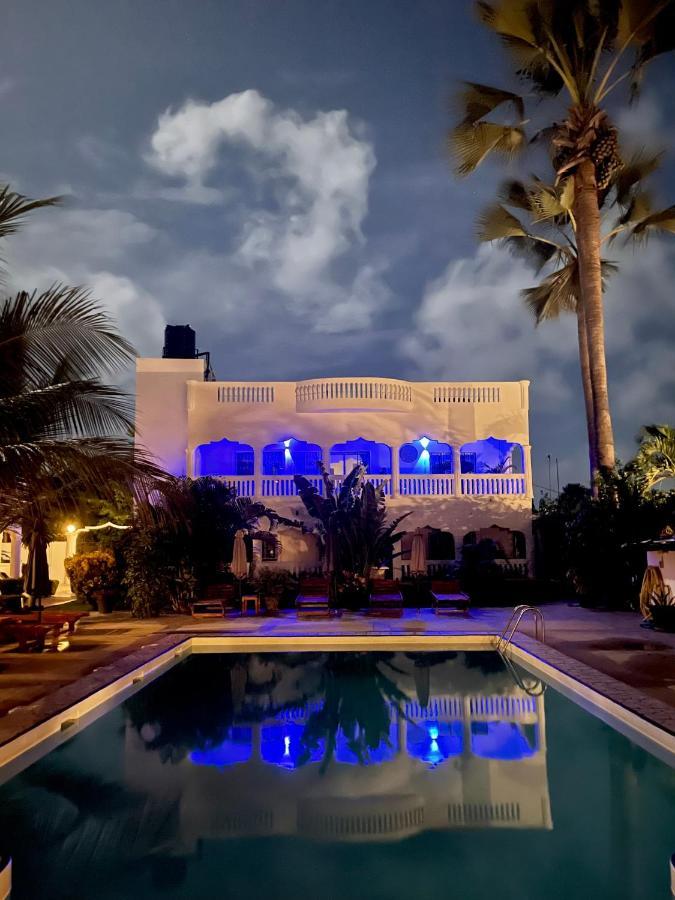Dulaa Deema Residence Brufut Heights Tranquil Exterior foto