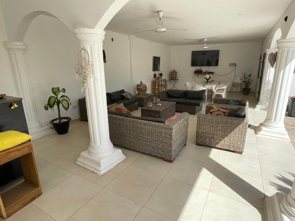 Dulaa Deema Residence Brufut Heights Tranquil Exterior foto