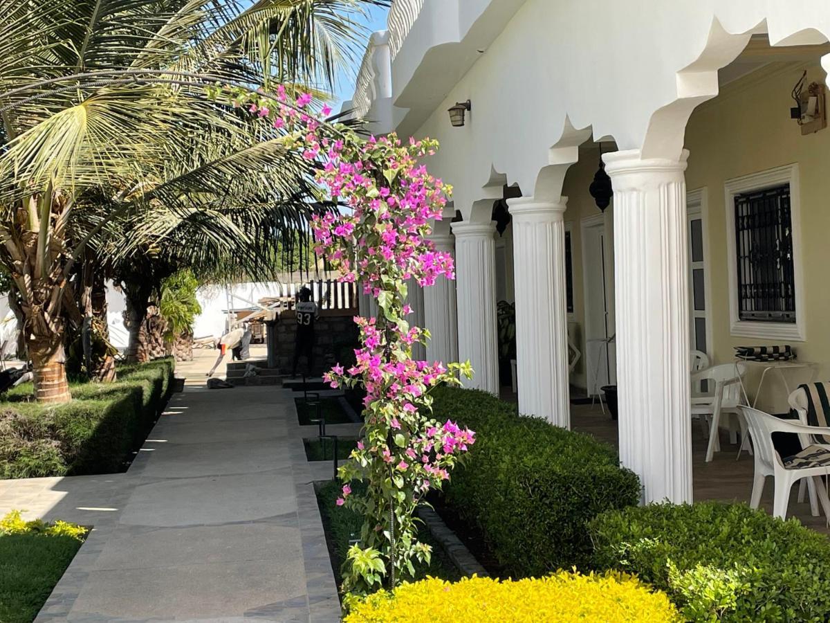 Dulaa Deema Residence Brufut Heights Tranquil Exterior foto