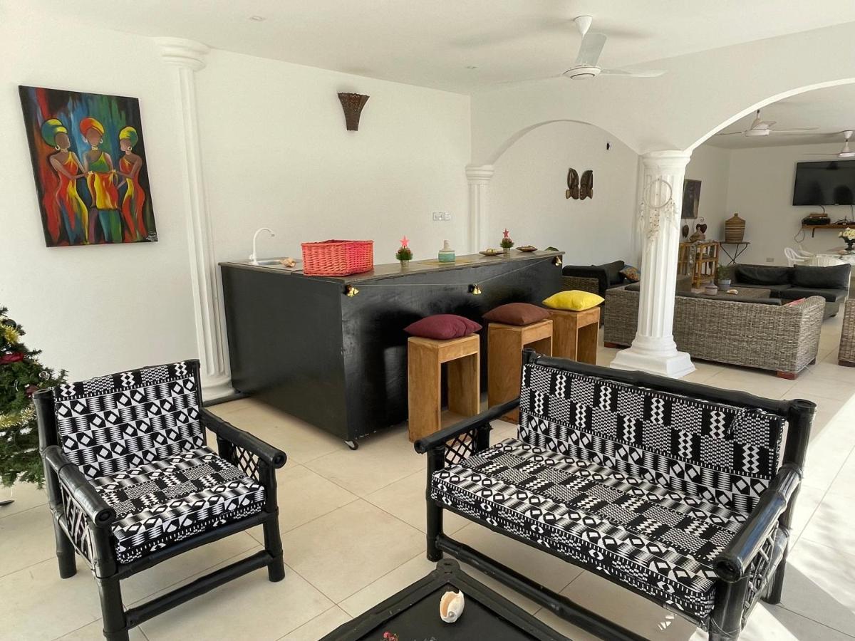 Dulaa Deema Residence Brufut Heights Tranquil Exterior foto